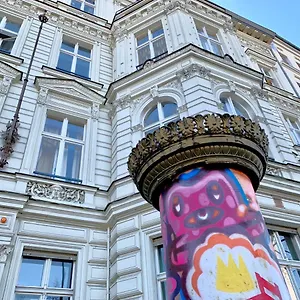 Grand Classic Hostal Berlín